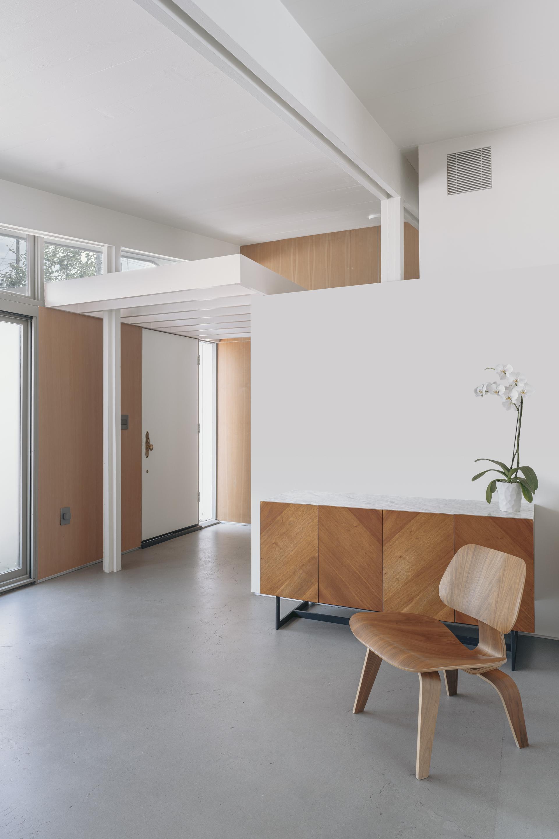 Sun Villa Remodel - rekindling a legacy of affordable architecture - image 5