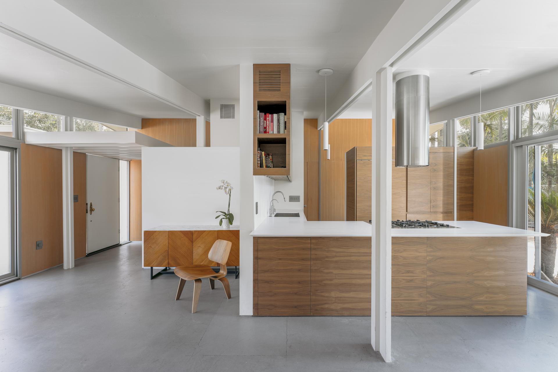 Sun Villa Remodel - rekindling a legacy of affordable architecture - image 7