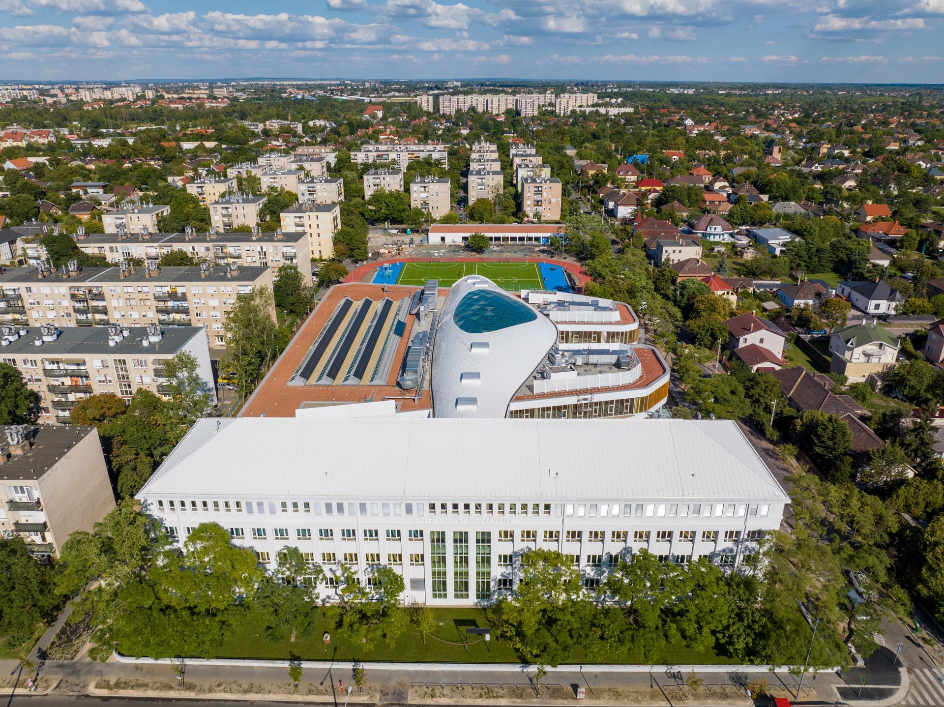 Jedlik Ányos High School - image 31