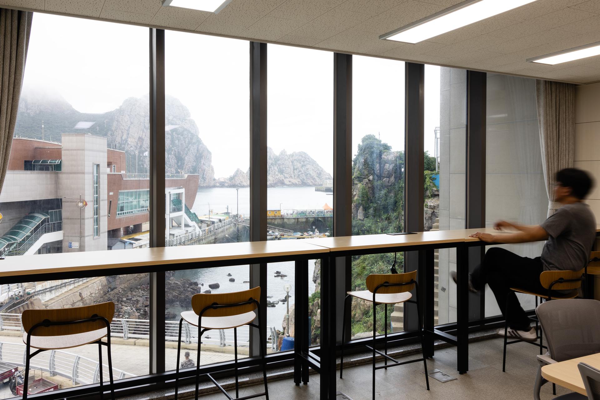 Hongdo Information Center (DIOINNO + JHKA) - image 4