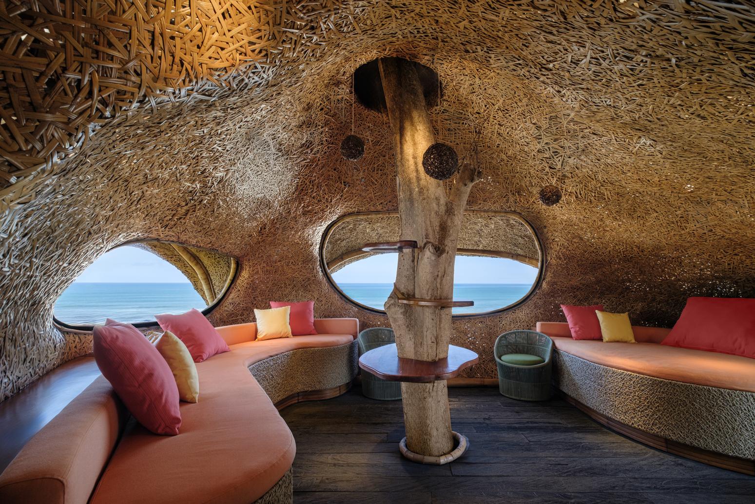 Luna Beach Club - image 14
