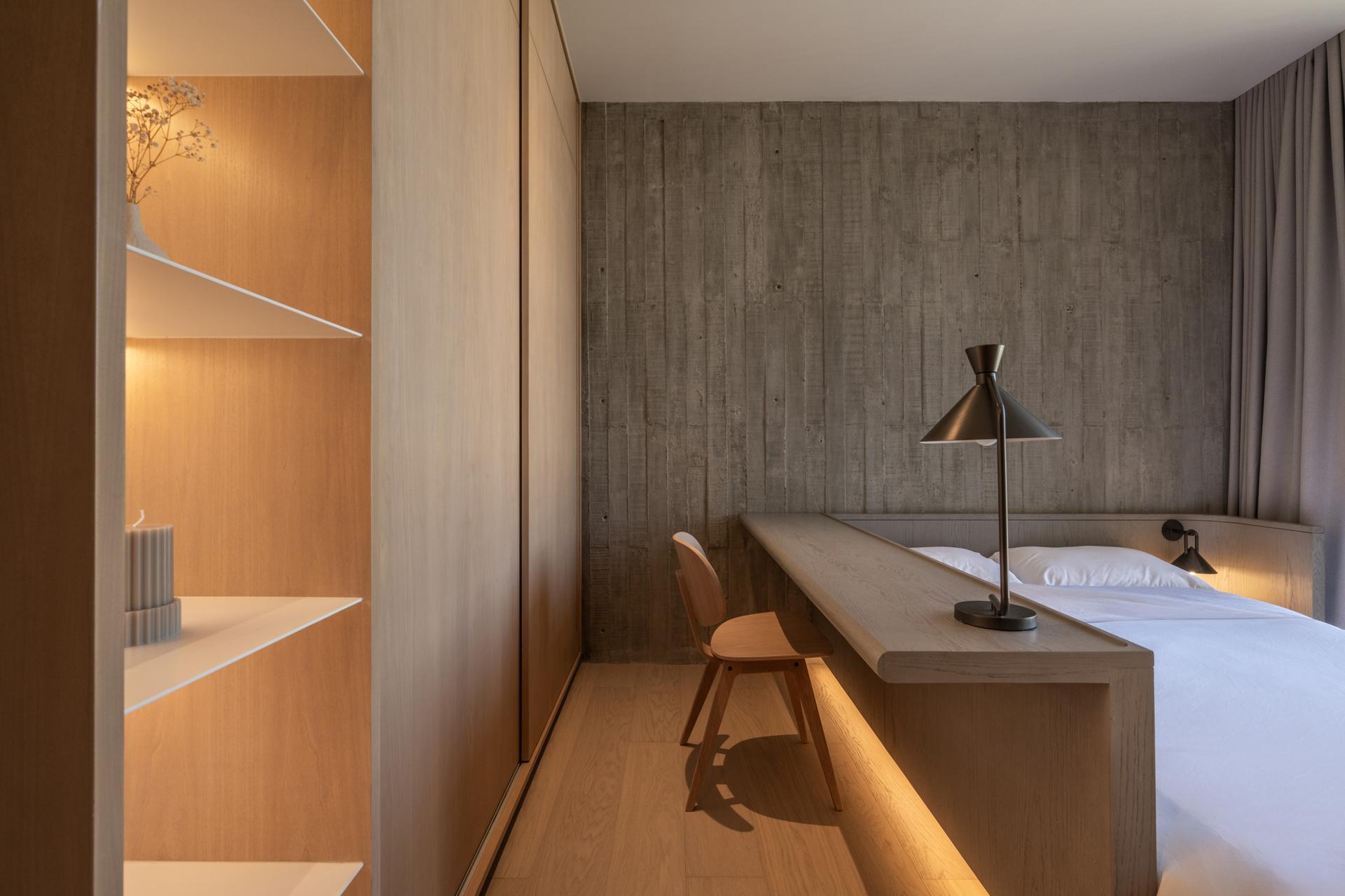 W HOUSE II - image 33
