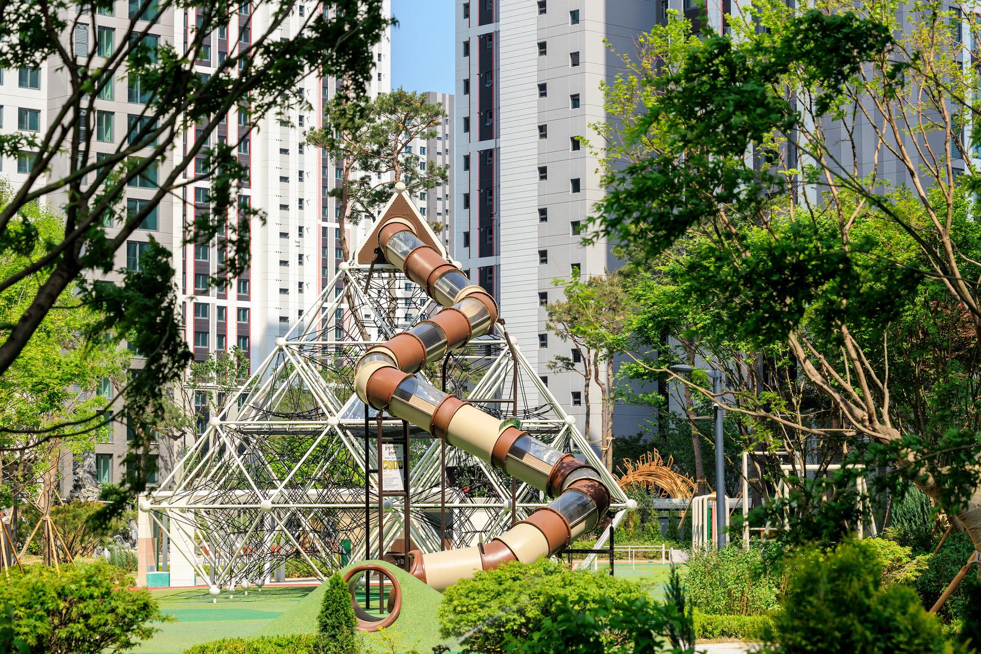 Big Net Playground
