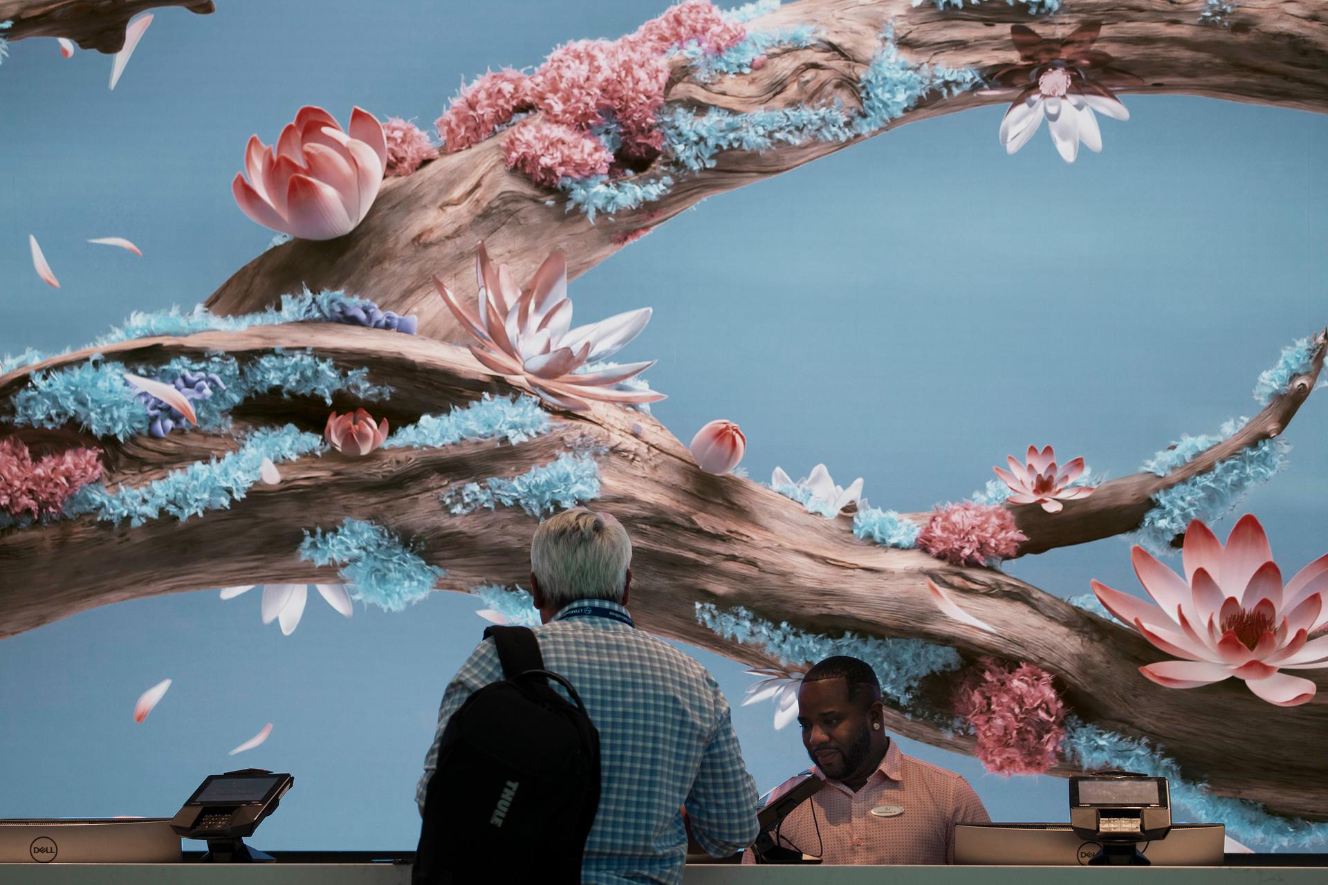 Digital Art Collection at Hyatt Regency Orlando: A Living Brand Experience - image 9