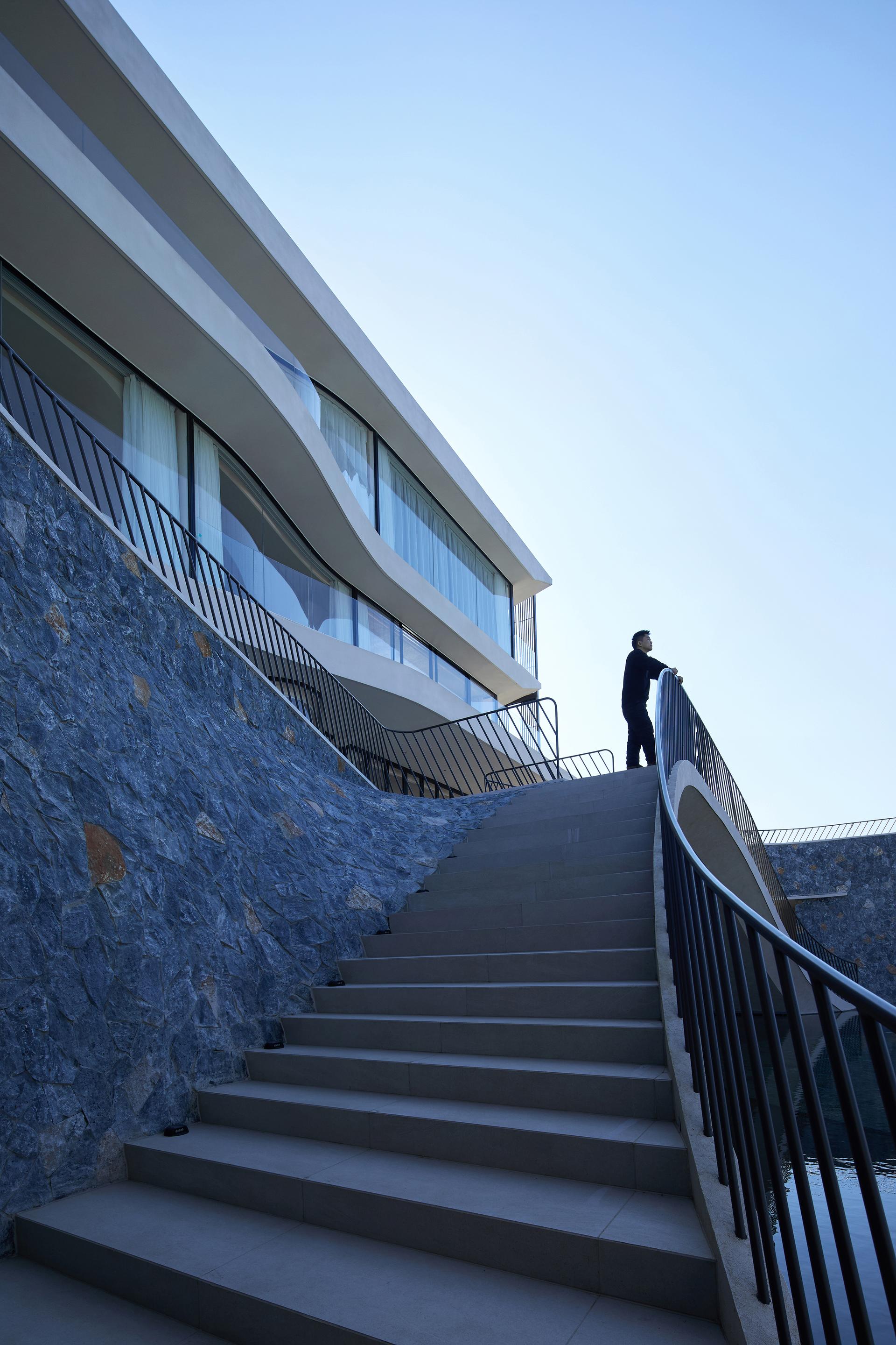 Eye of CangEr – Dali Fengyasong Hotel - image 10