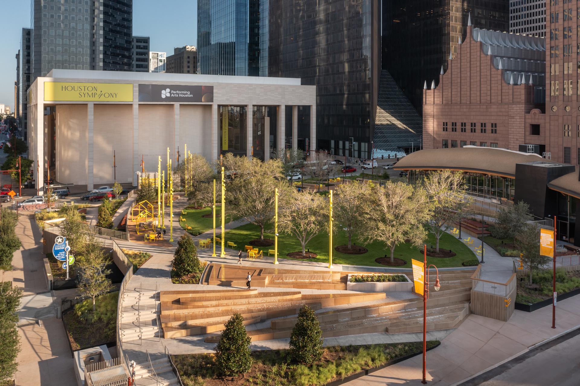 Lynn Wyatt Square for the Performing Arts - image 4