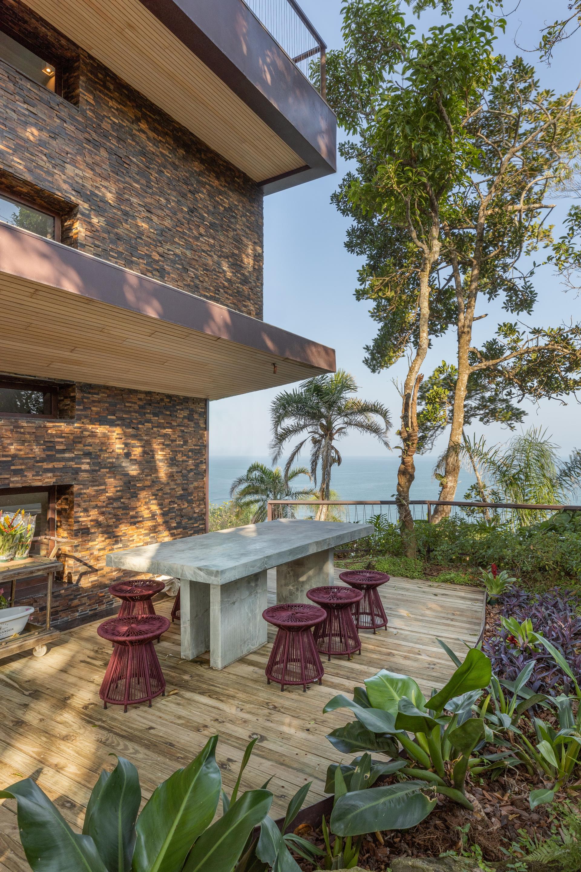 Brisa House - image 37
