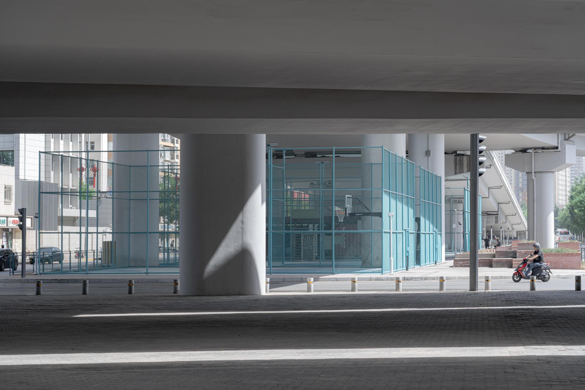 Renewal and Renovation of Space under Weiyang Overpass - image 17