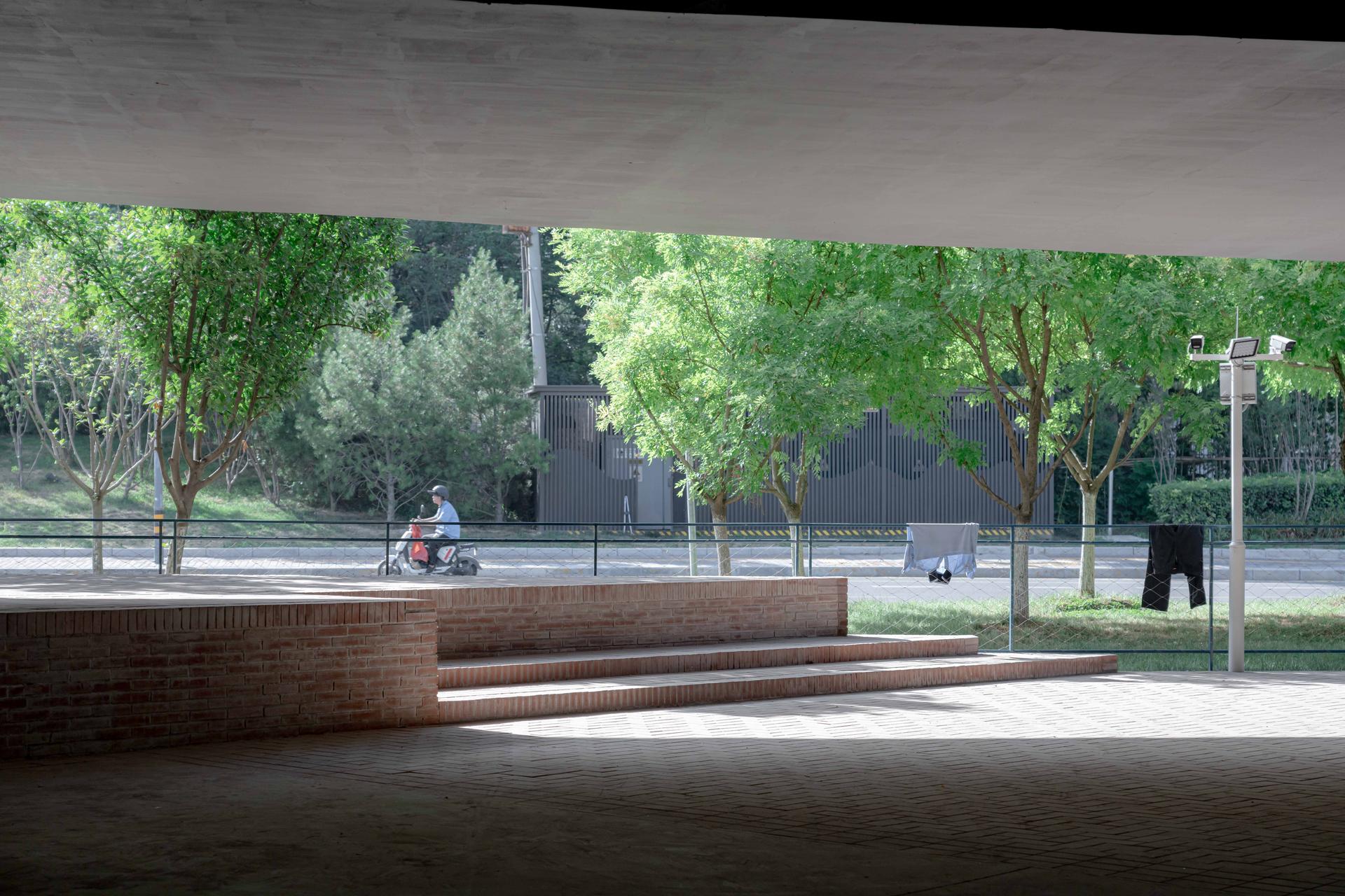 Renewal and Renovation of Space under Weiyang Overpass - image 7