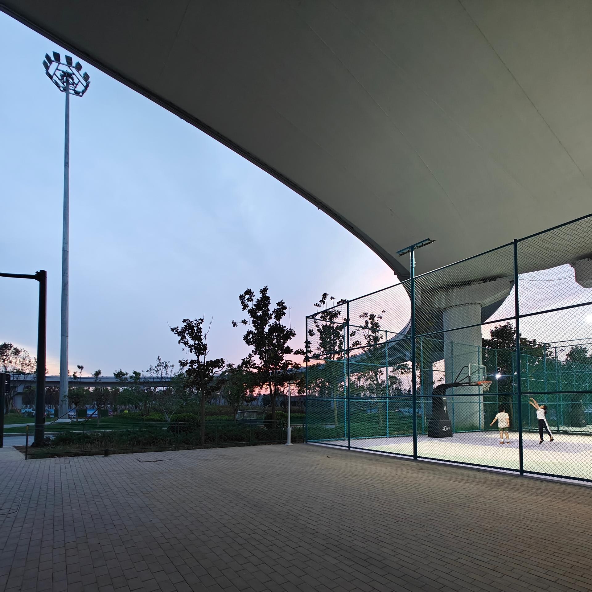Renewal and Renovation of Space under Weiyang Overpass - image 15