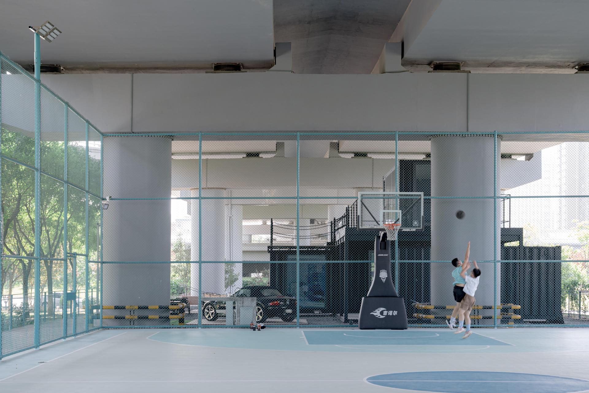 Renewal and Renovation of Space under Weiyang Overpass - image 19