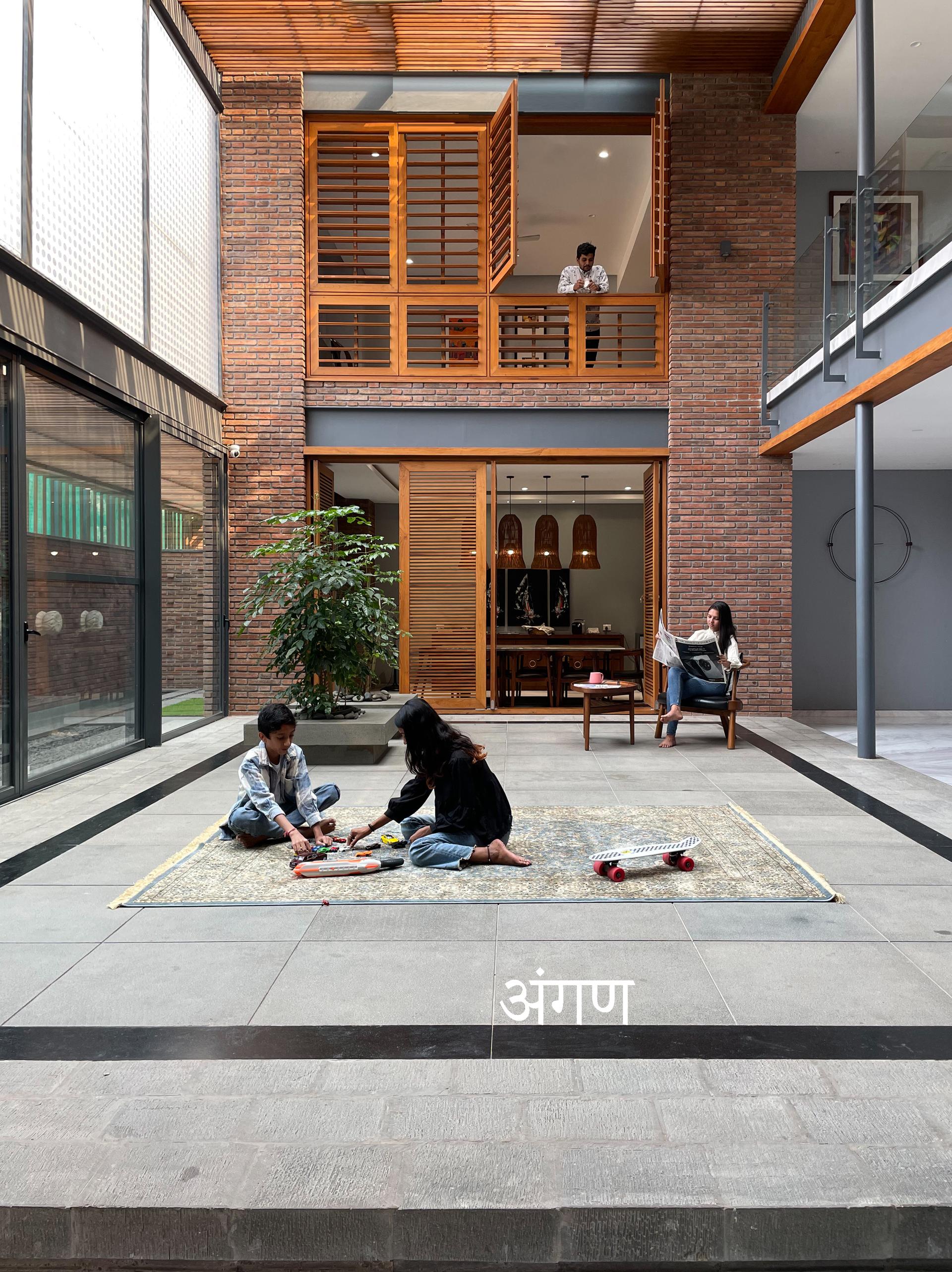 Angan (Courtyard) House - image 13