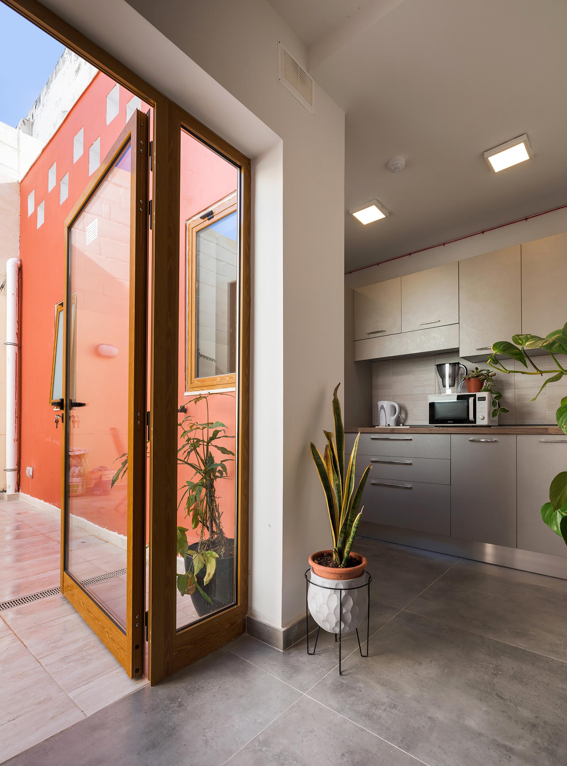 Mosaic House - image 7