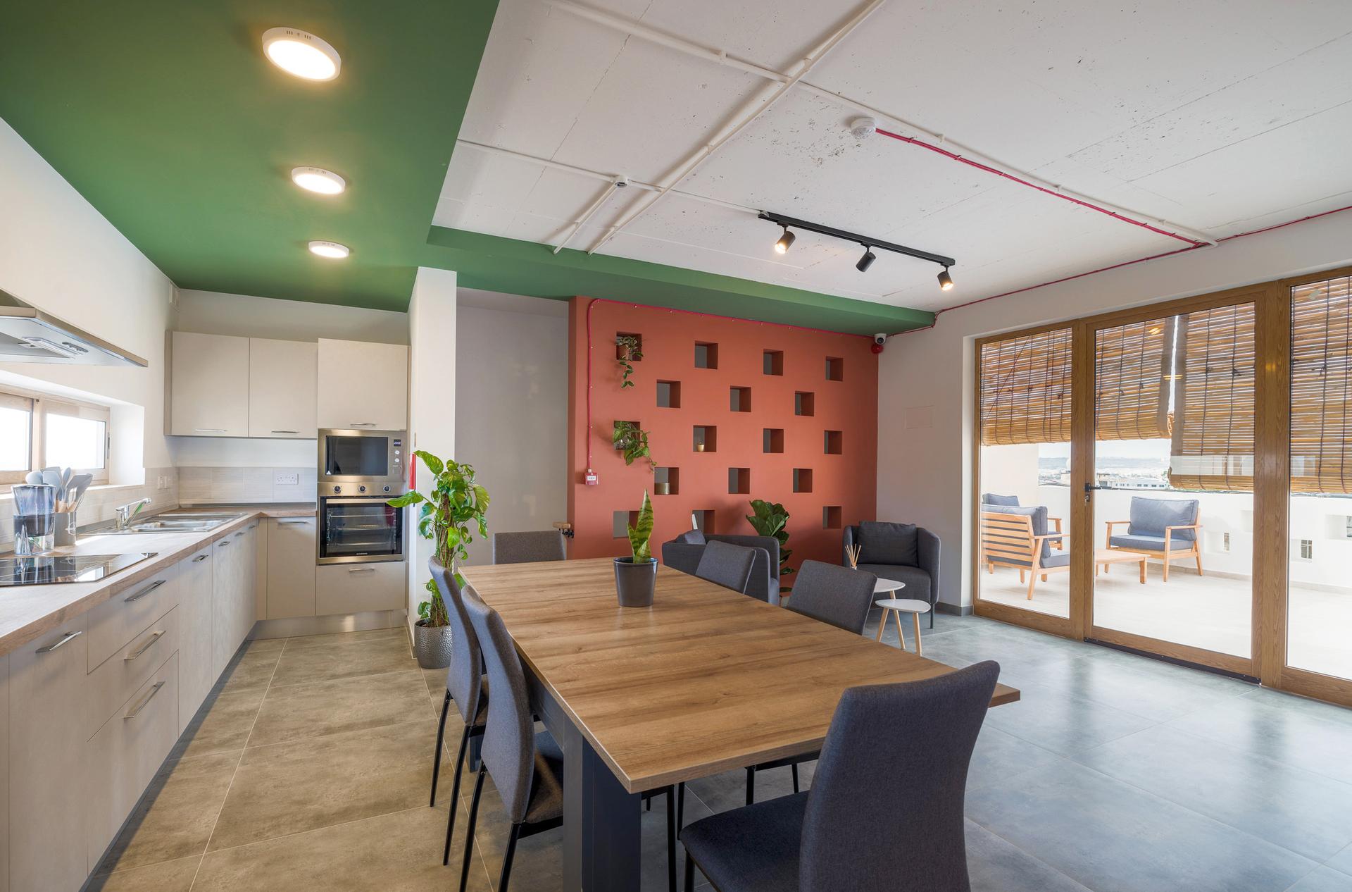Mosaic House - image 11