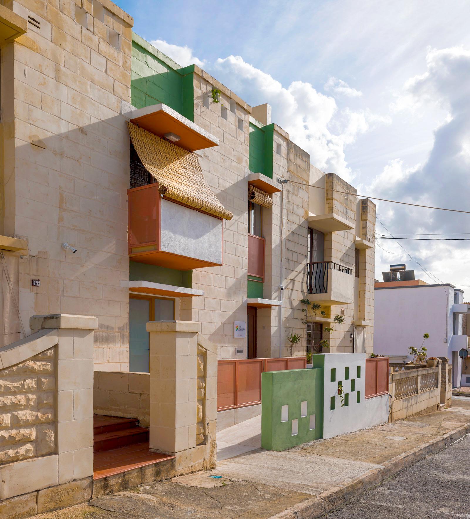 Mosaic House - image 13