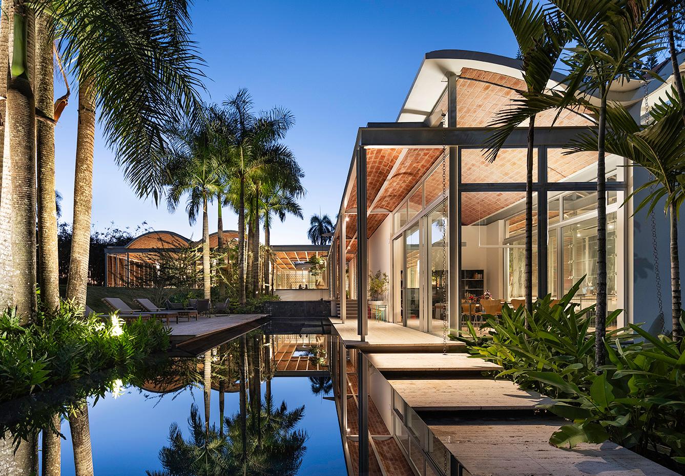 Caribbean House - image 2