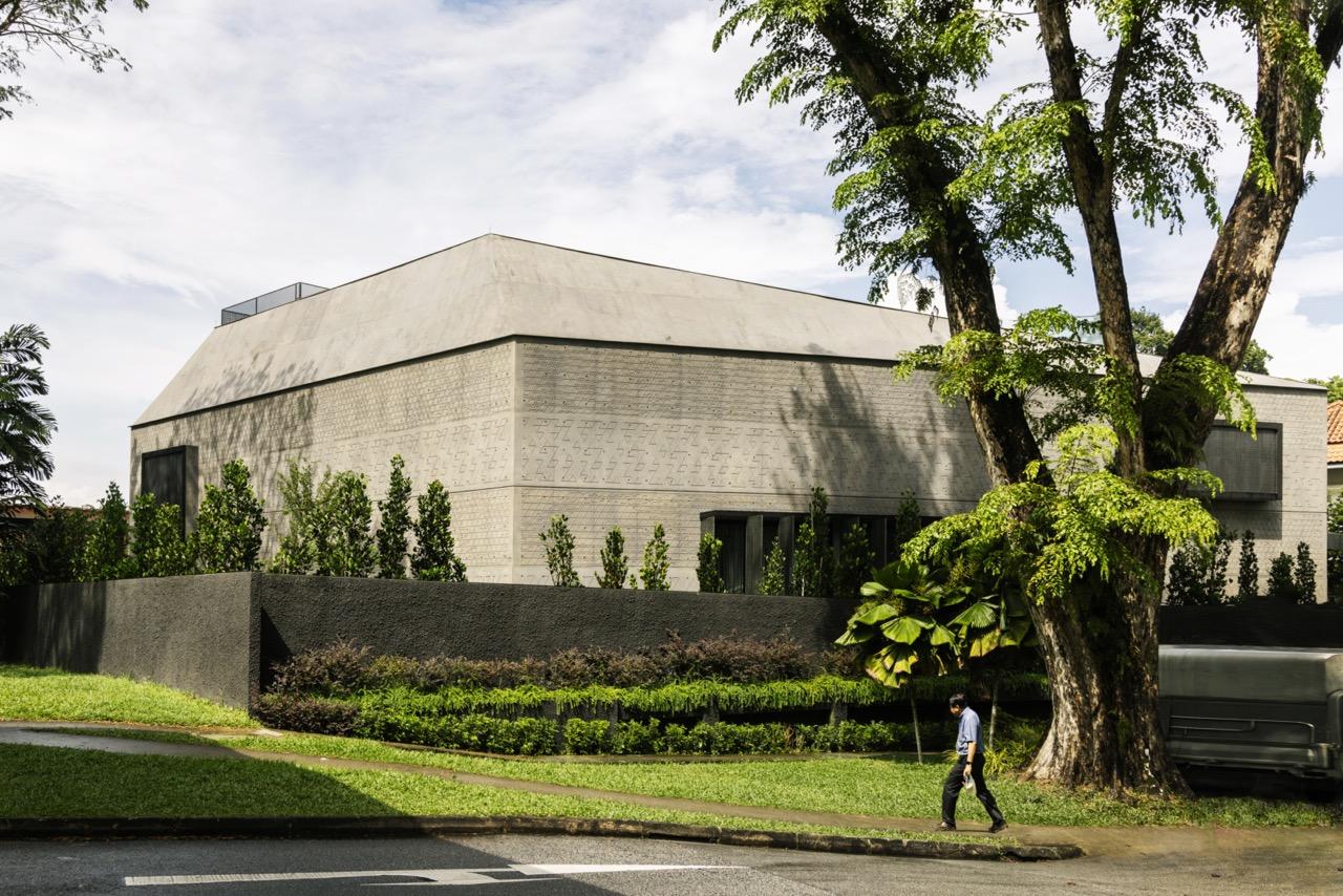 Concrete House - image 2