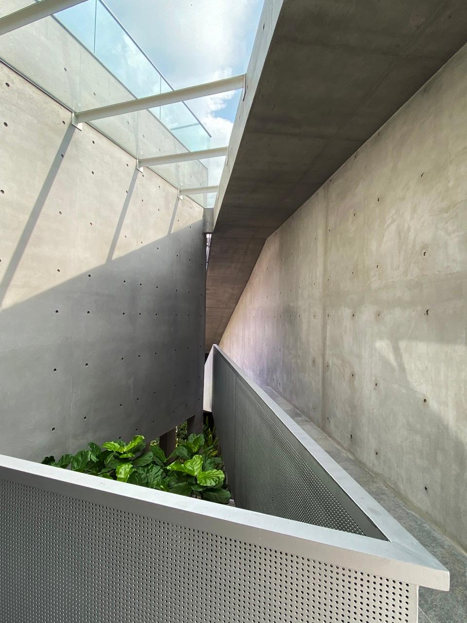Concrete House - image 11