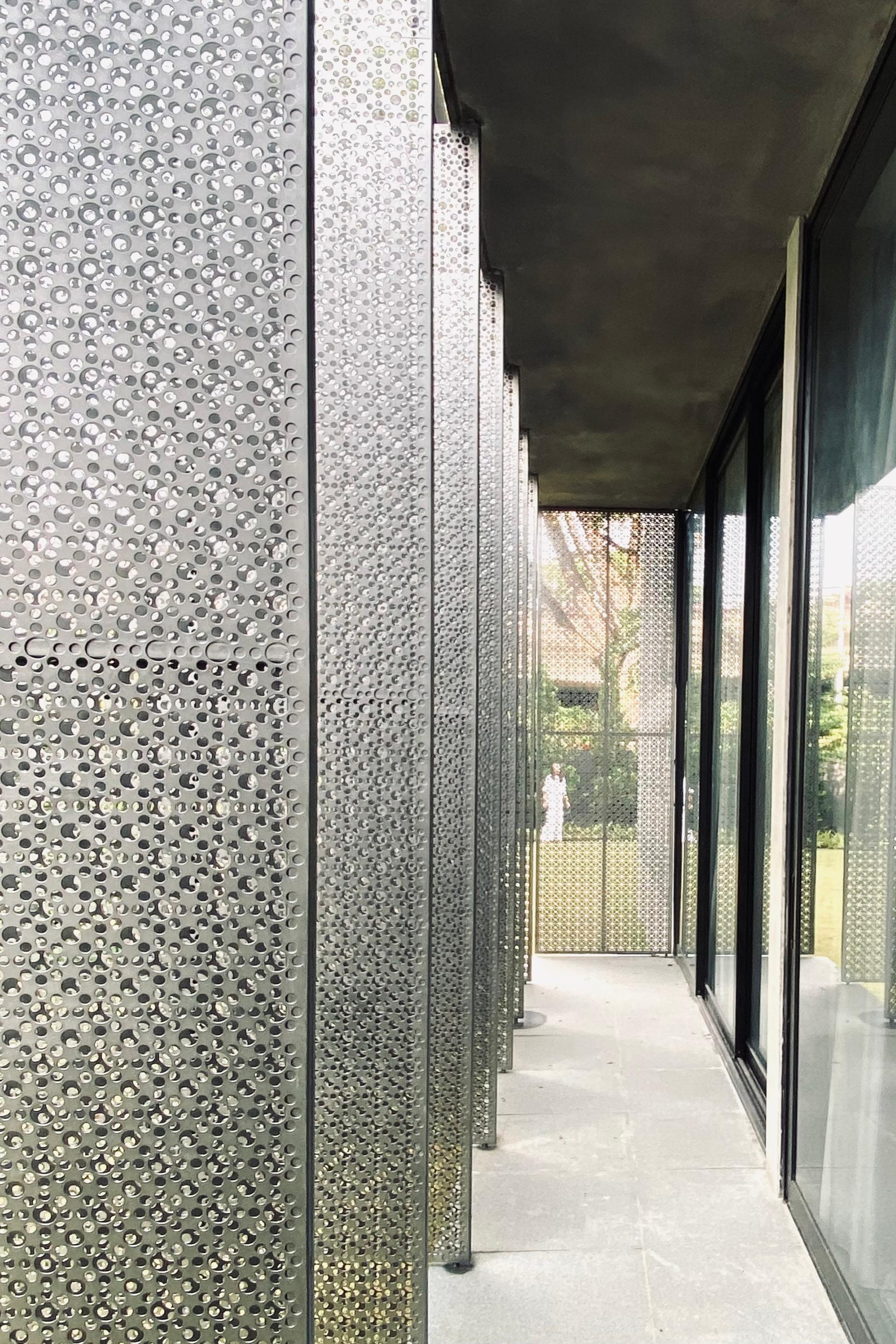 Concrete House - image 8