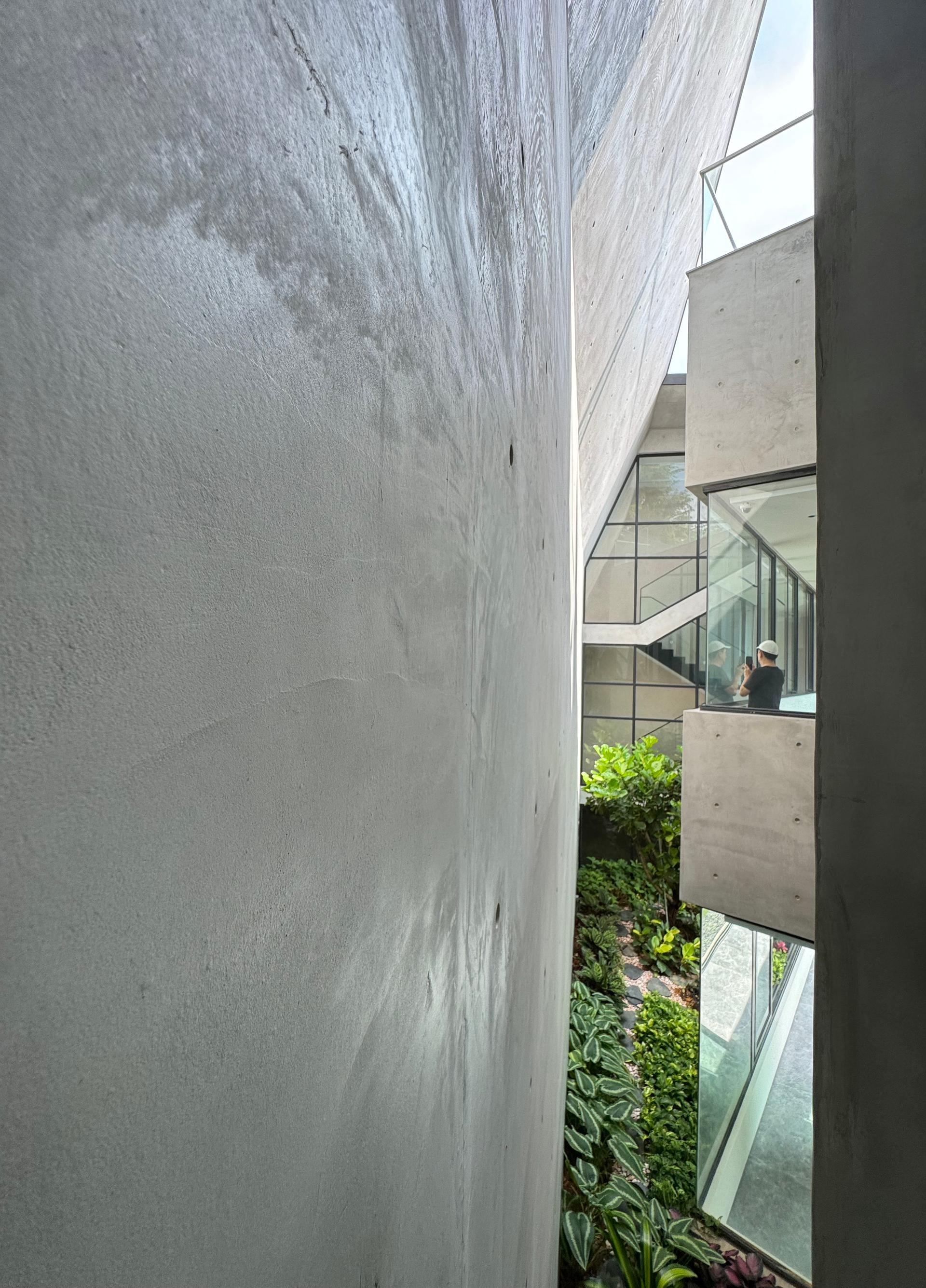 Concrete House - image 15