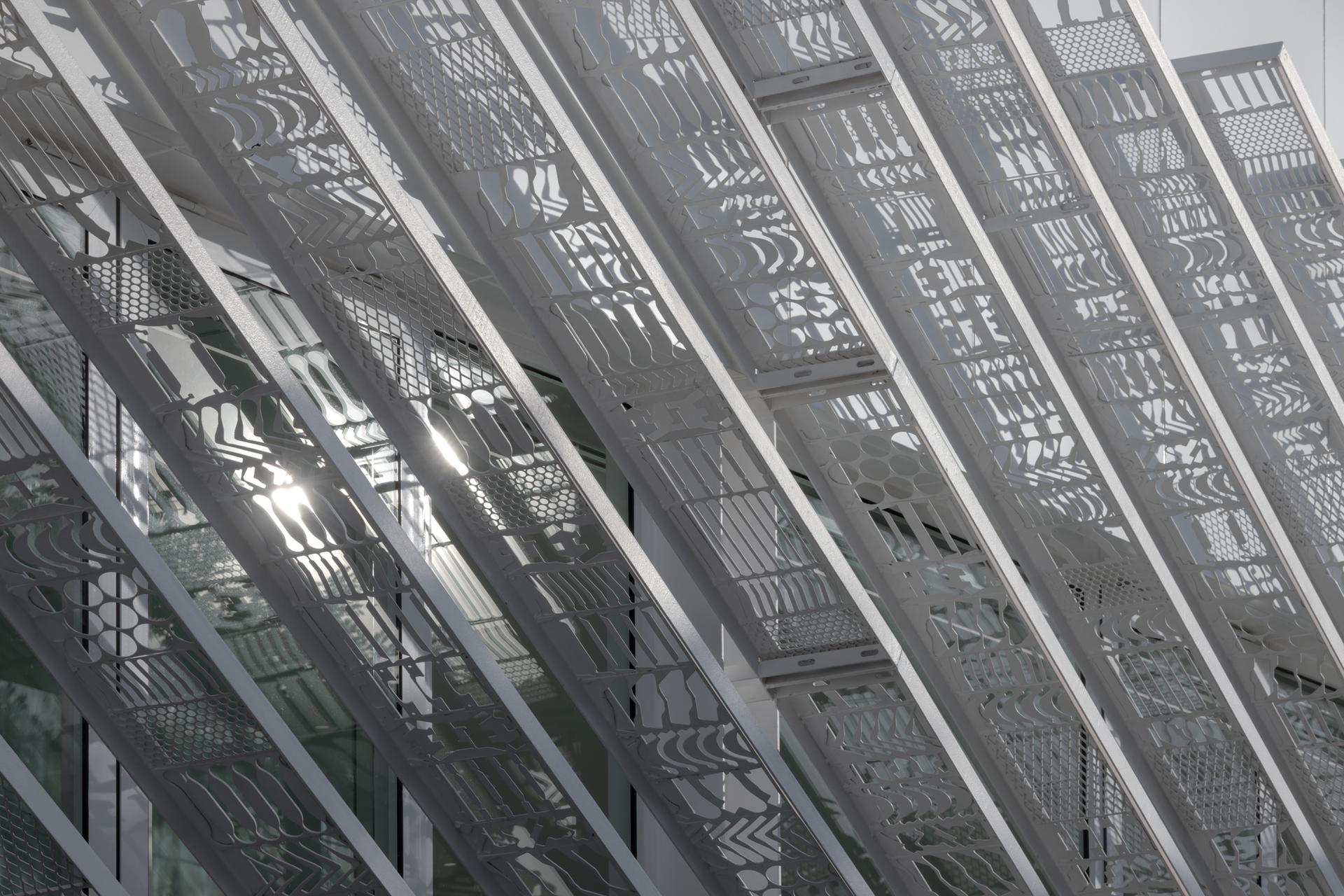 "No Time to Waste" Office - image 9