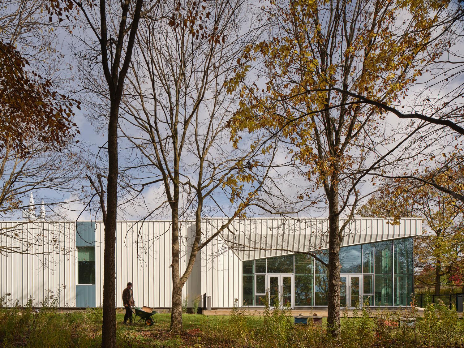 University of Guelph Honey Bee Research Centre - image 8