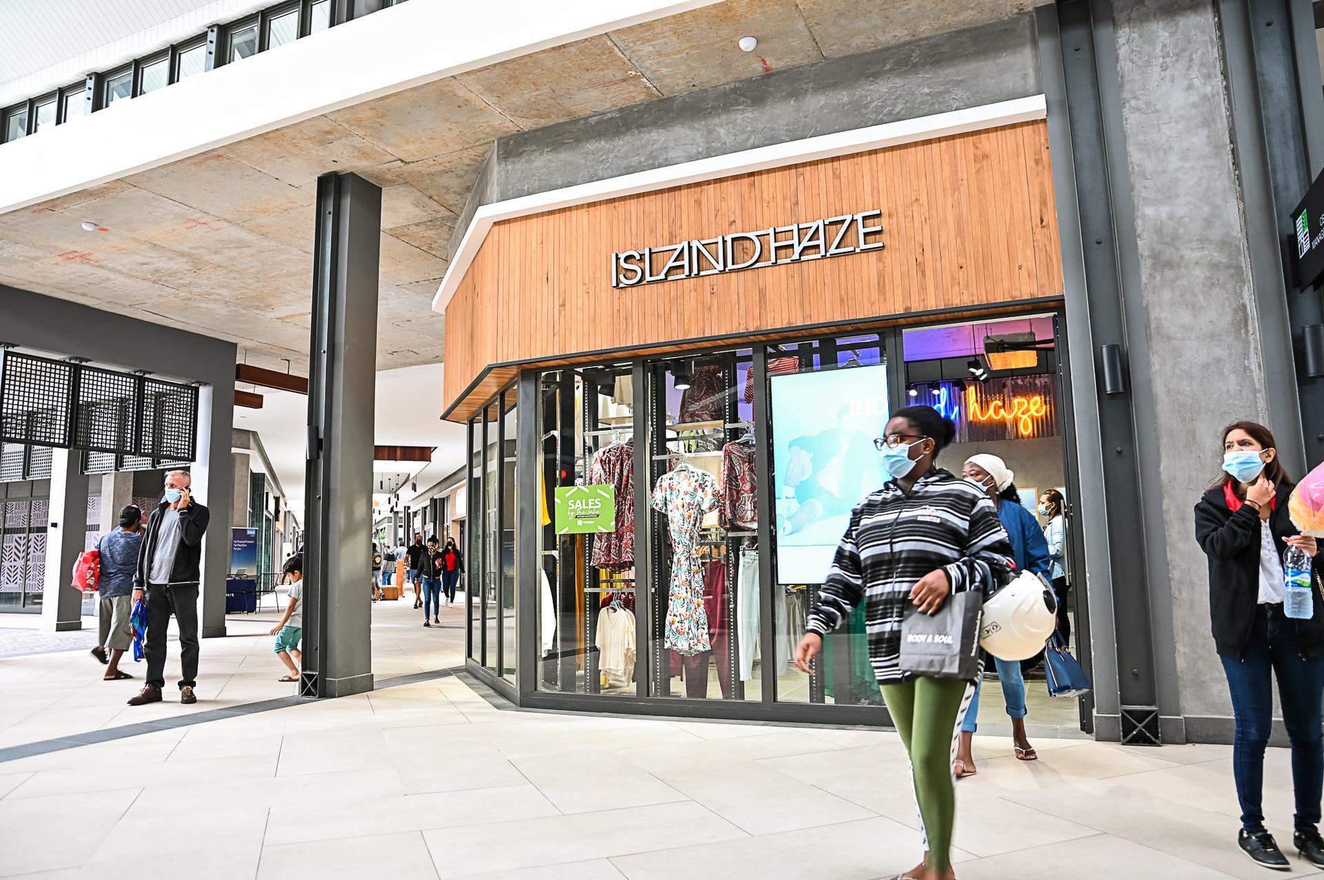 Mahogany Shopping Promenade - image 3