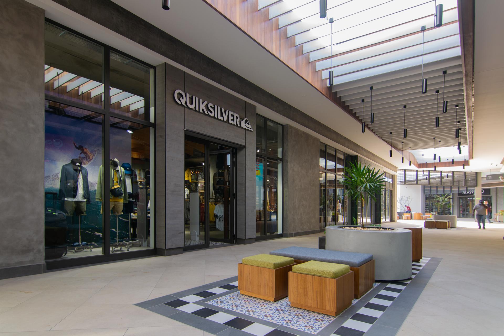 Mahogany Shopping Promenade - image 5