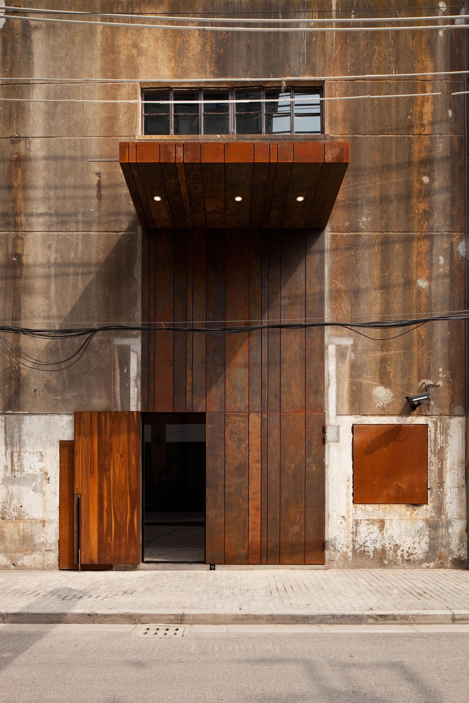 Waterhouse South Bund - image 7