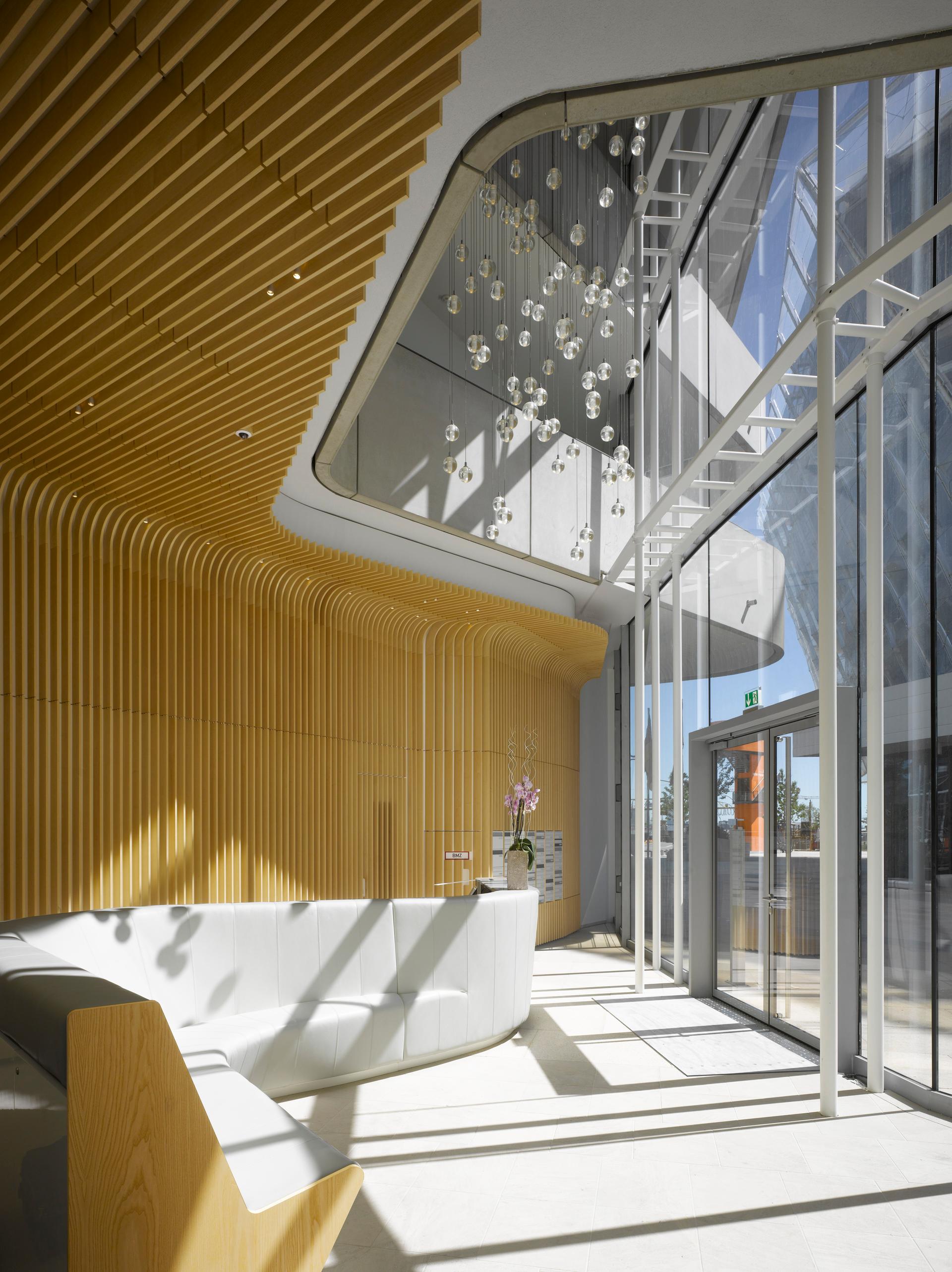 Marco Polo Tower - image 7