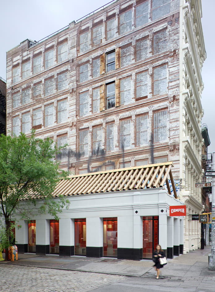 Camper House of Shoes - image 7