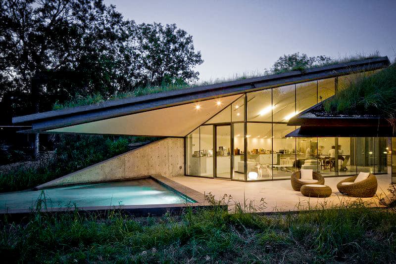 Edgeland House - image 2
