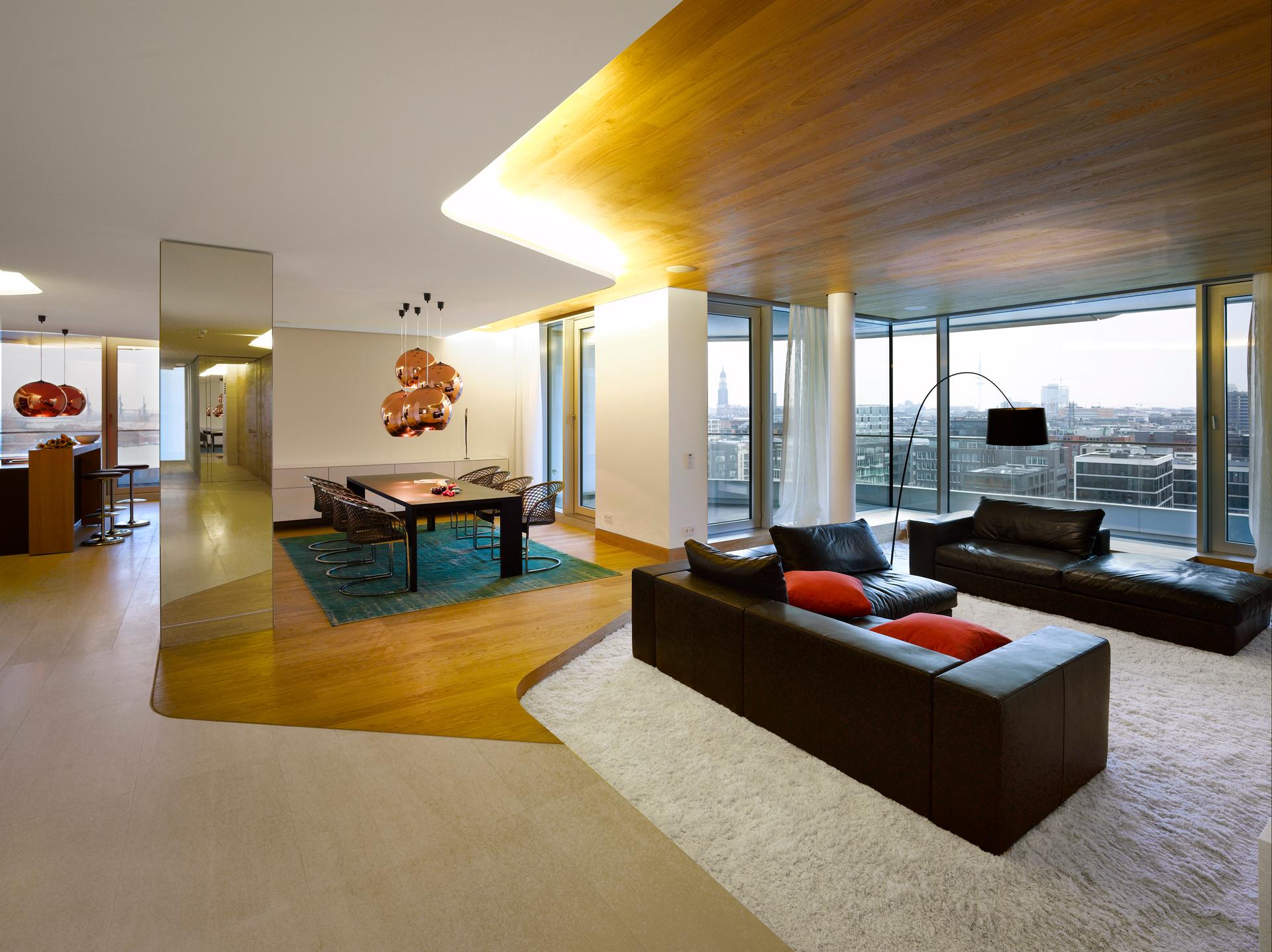 Marco Polo Tower - image 12