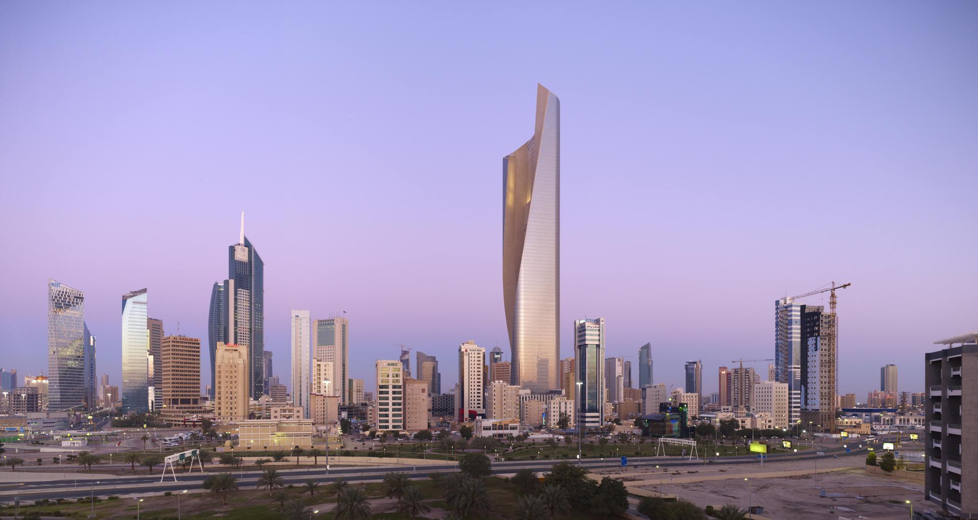Al Hamra Tower - image 8