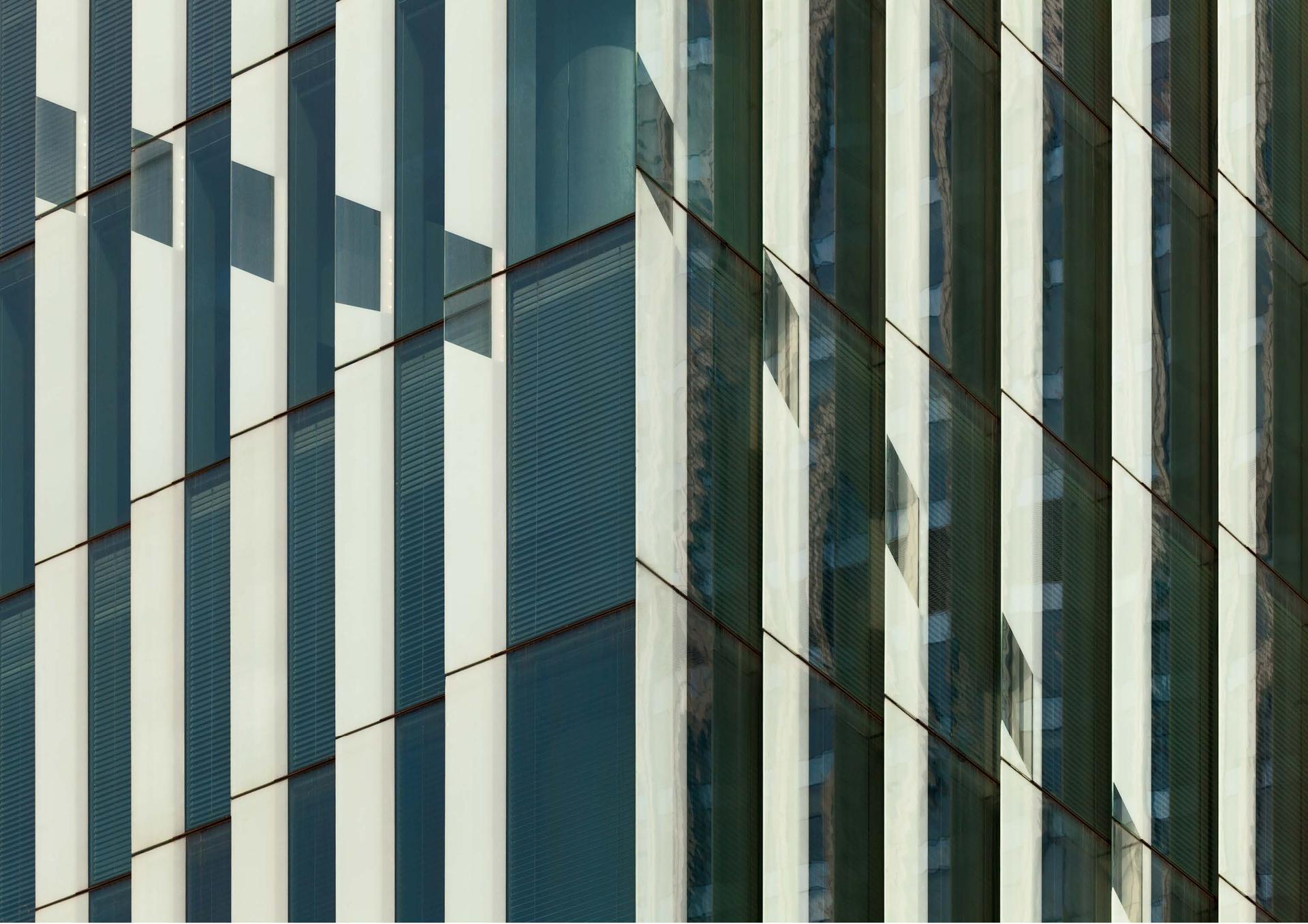 Leatop Plaza - image 3