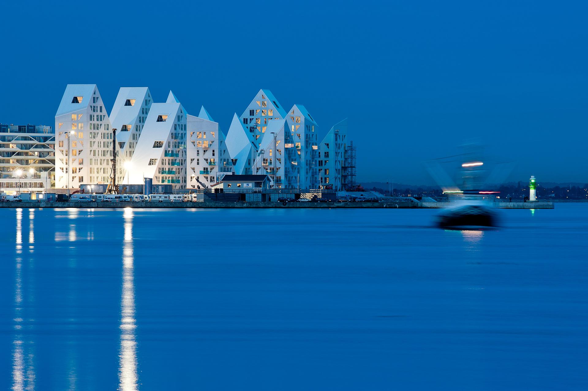The Iceberg - image 5