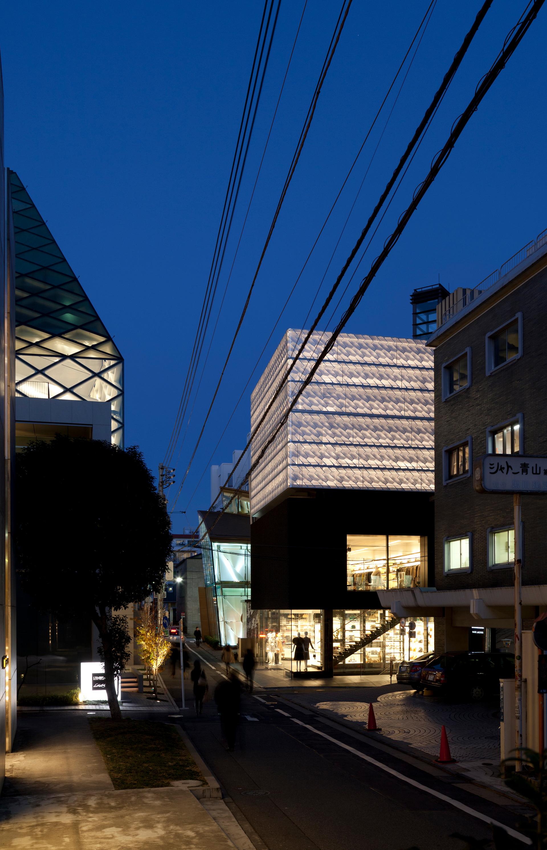Marc Jacobs Tokyo Building