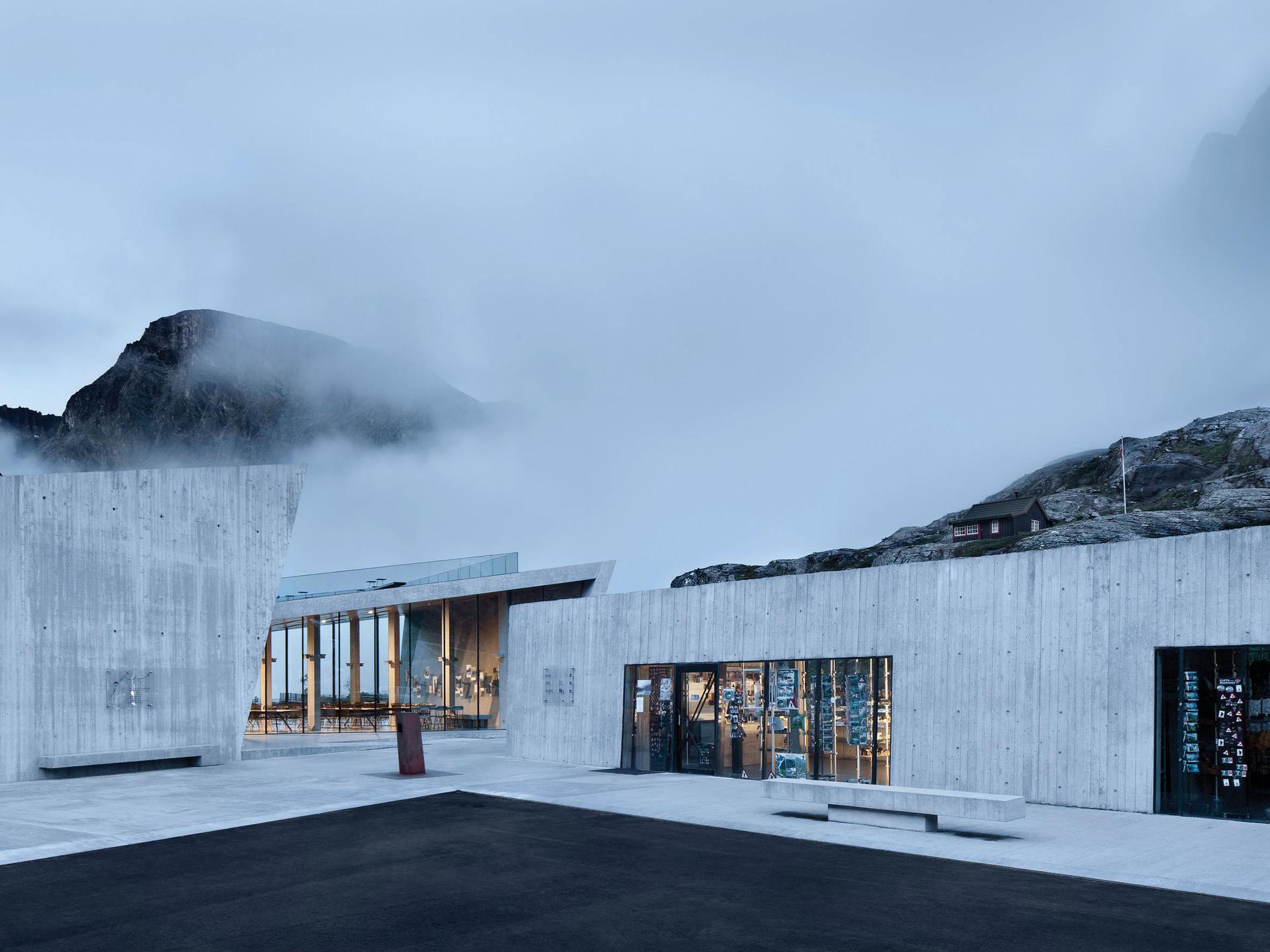 National Tourist Route Trollstigen - image 7
