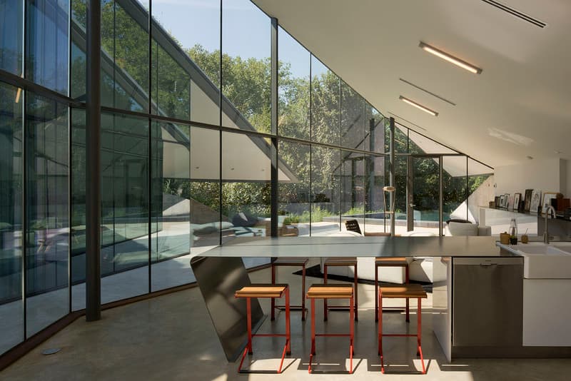 Edgeland House - image 5