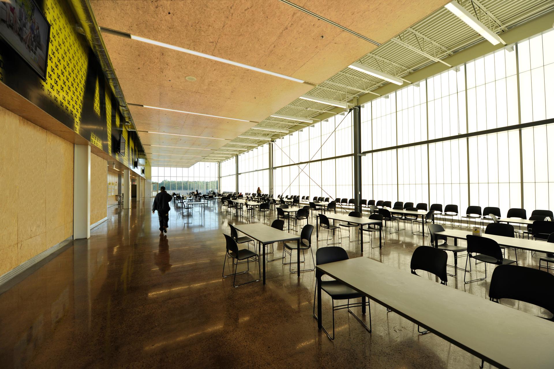 Employee Hub at Dollar General Distribution Center - image 10