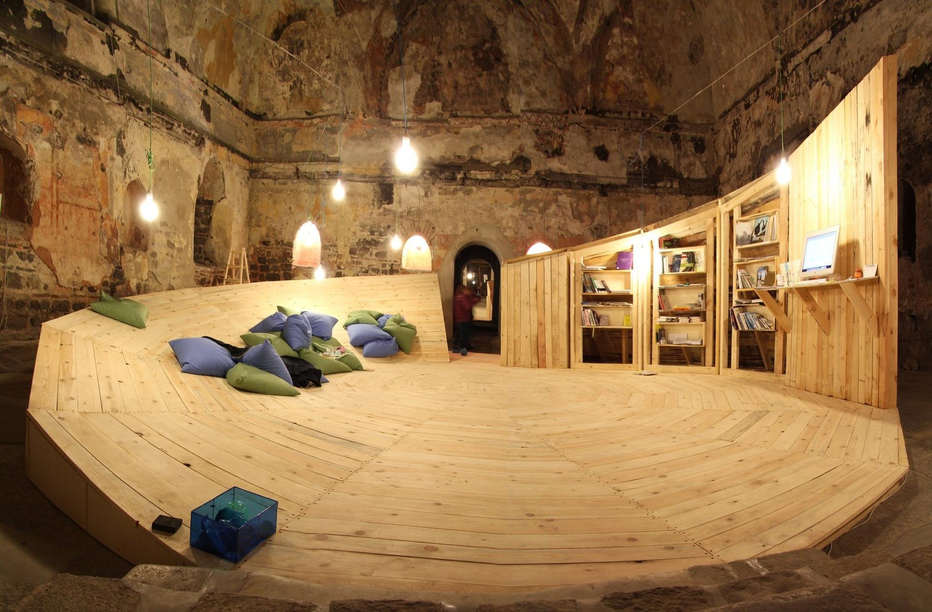 |CON|Temporary Library