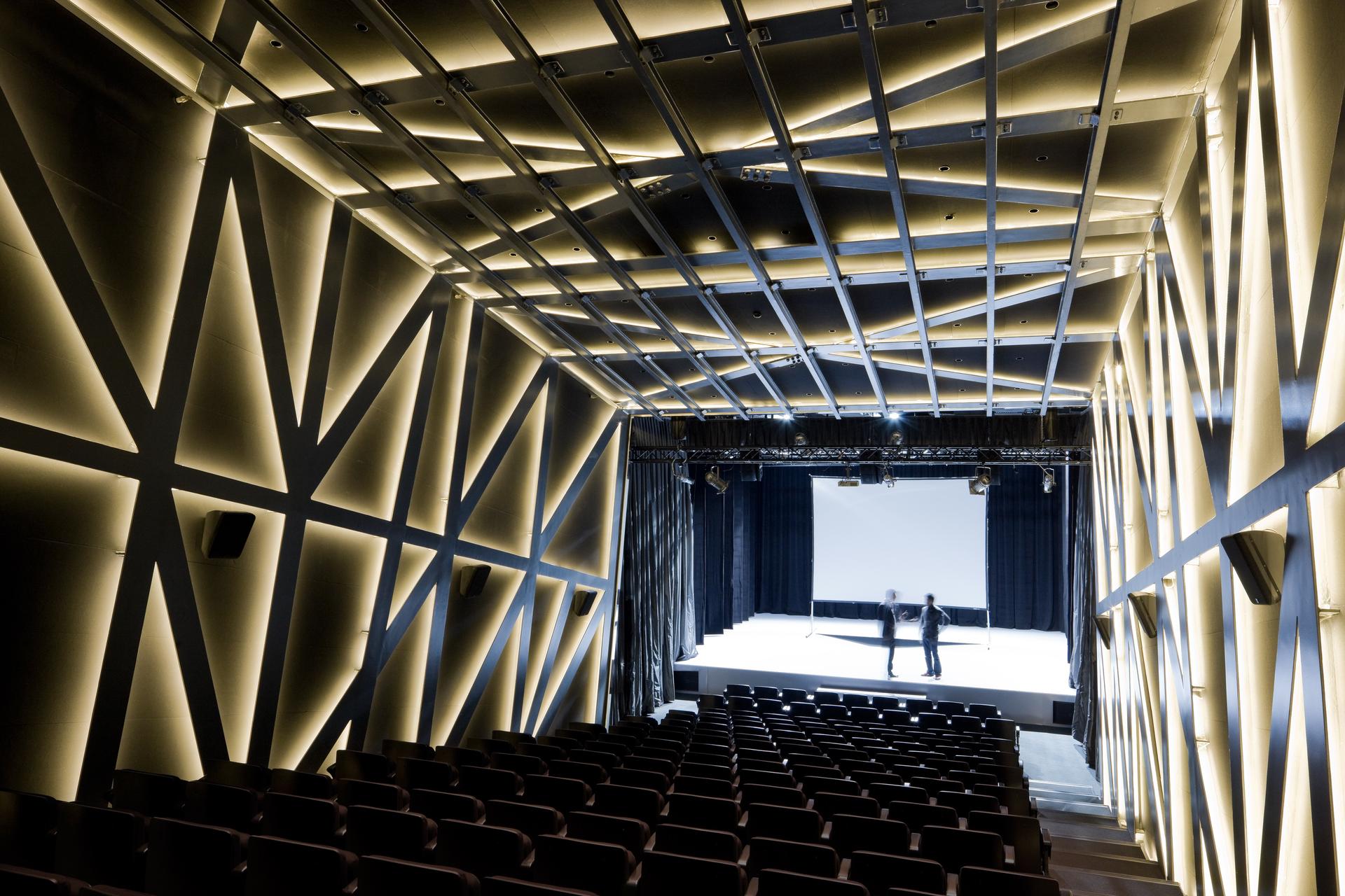 Vakko Fashion Center & Power Media Headquarters - image 9