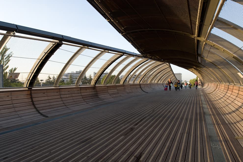 Footbridge Over the Railways - image 9