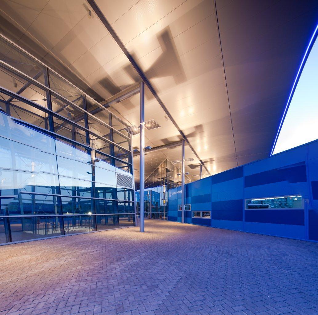 Bus station Osijek - image 8
