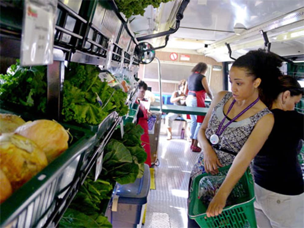 Fresh Moves Mobile Produce Market - image 5