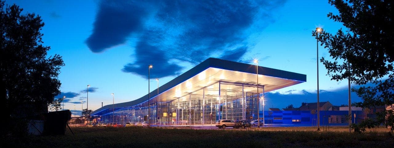Bus station Osijek - image 3