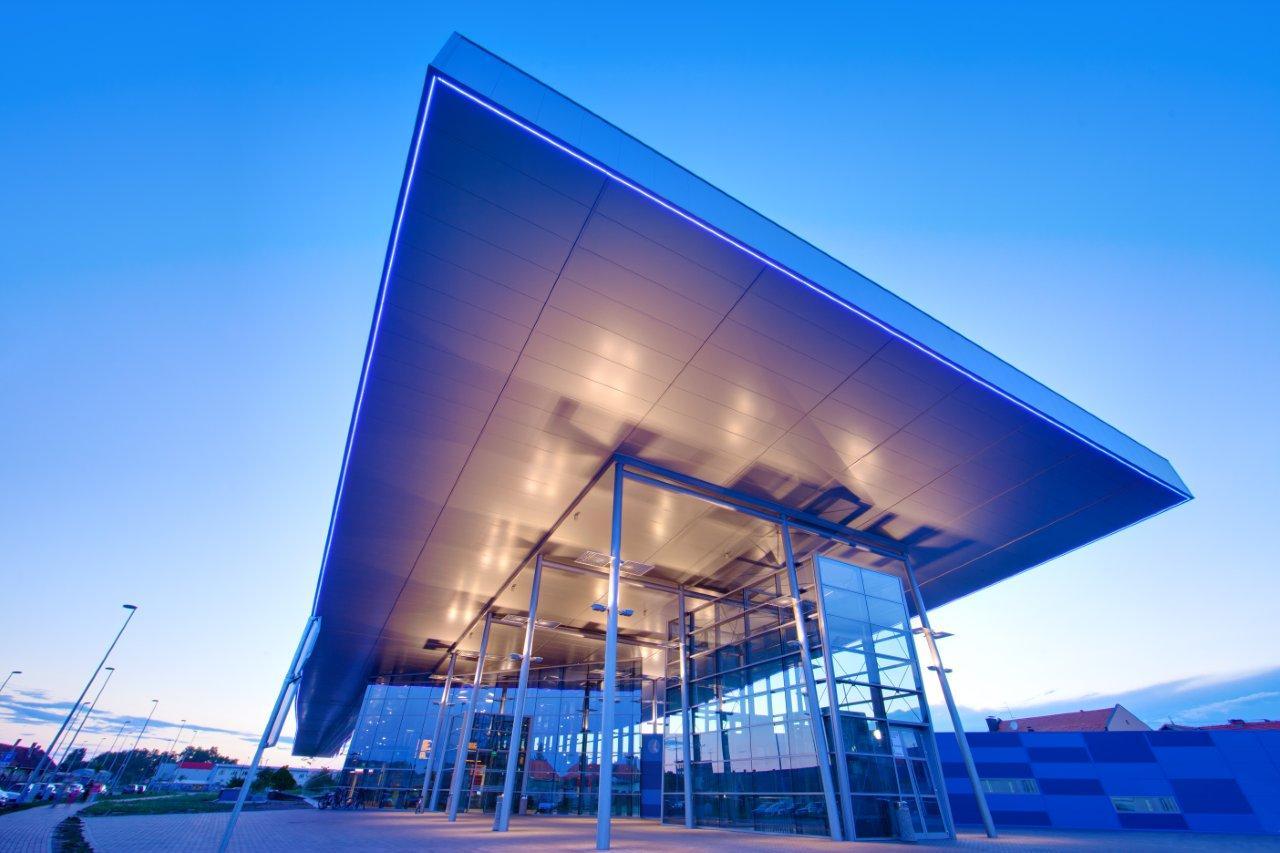 Bus station Osijek - image 6
