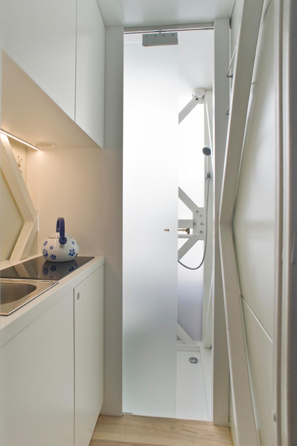 Keret House - image 4