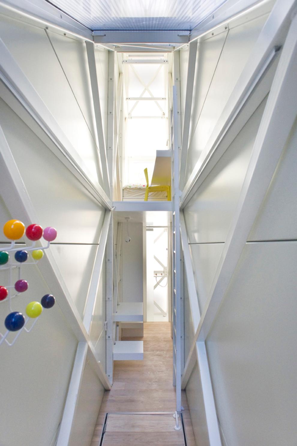Keret House - image 6