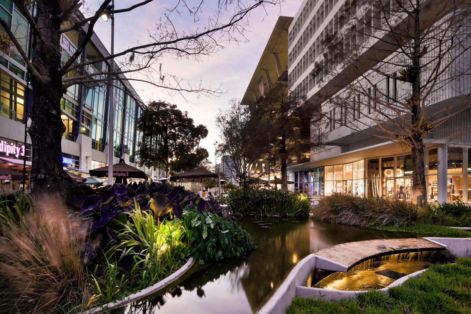 1111 Lincoln Road - image 22
